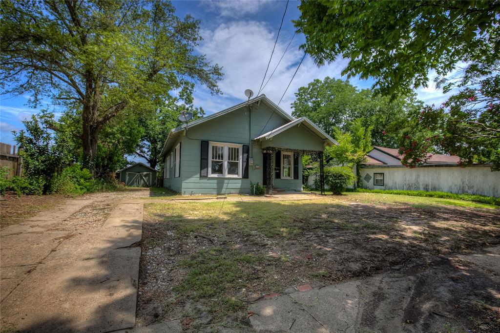 706 Sycamore Street Property Photo 1