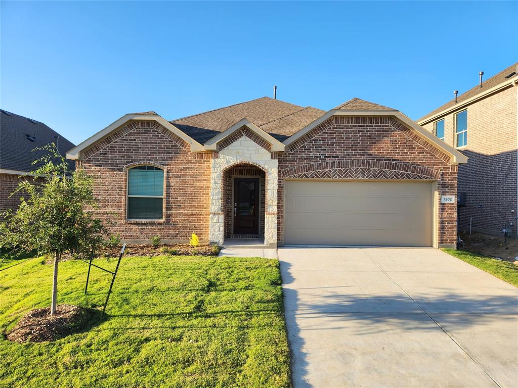 1202 Smoketree Lane Property Photo 1