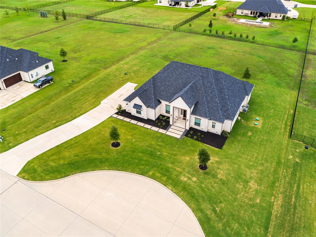 113 Adams Court