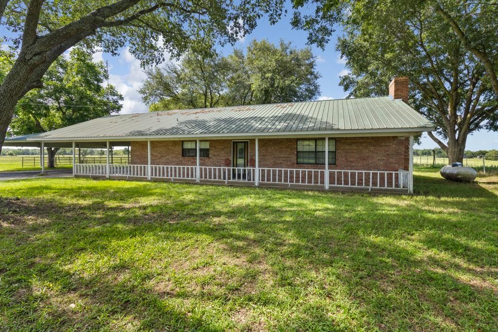 16833 County Road 2852 Property Photo 1