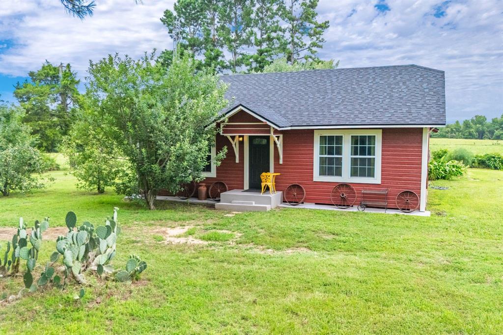 70 County Road 2368 Property Photo 1
