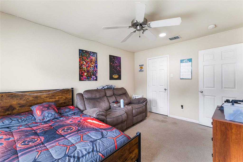 1915 S 15th Street Property Photo 6