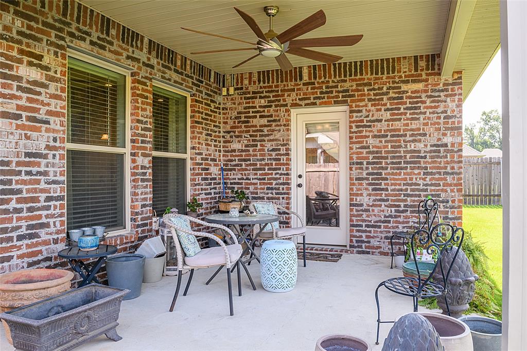213 Beechcraft Way Property Photo 17