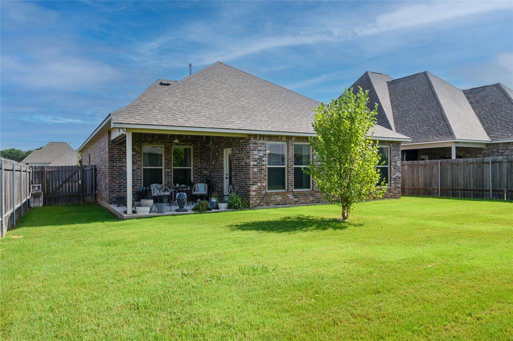 213 Beechcraft Way Property Photo 18