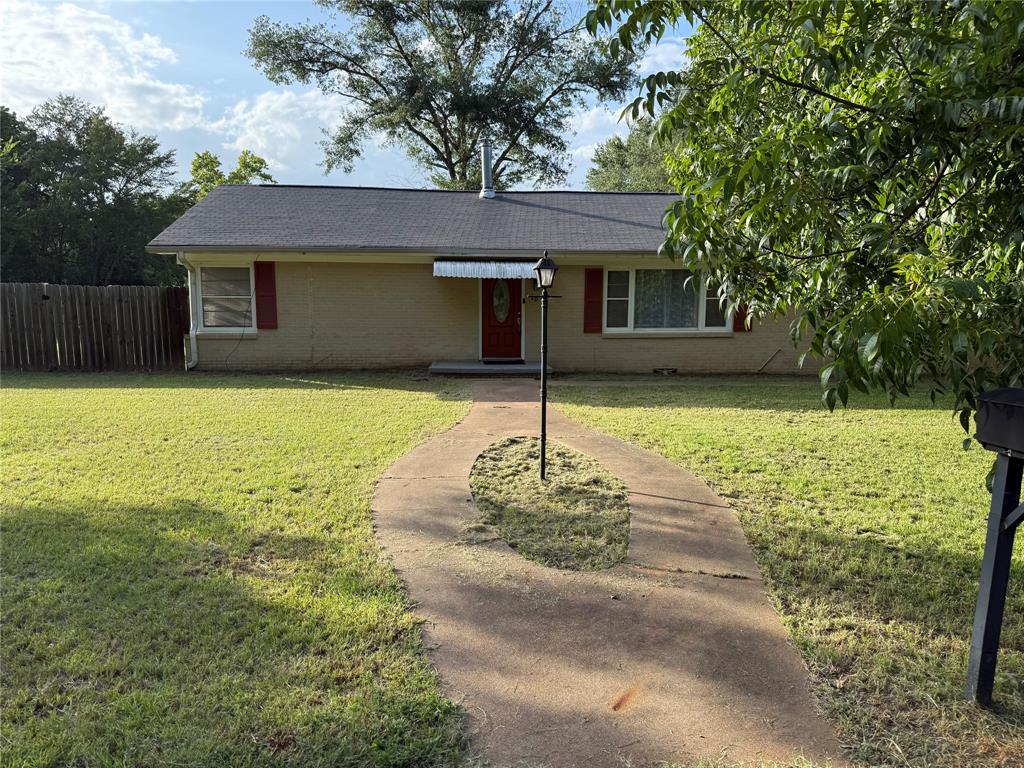 18 Sandy Lane Property Photo 1