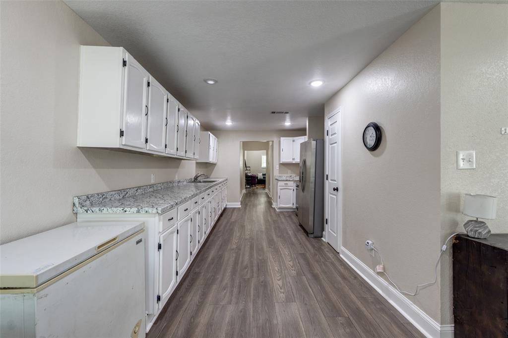 408 W Heron Street Property Photo 7