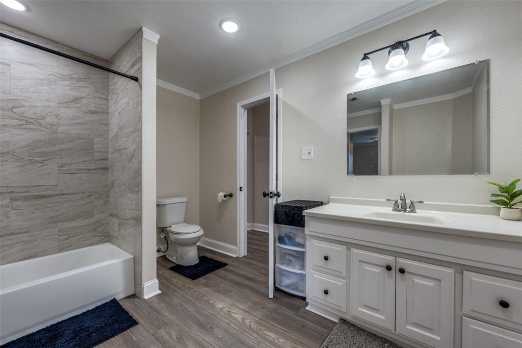 408 W Heron Street Property Photo 12