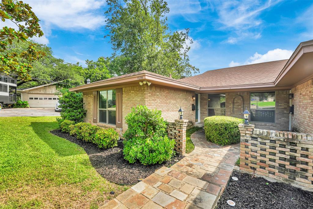 7338 Walling Lane Property Photo 1