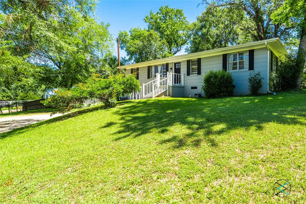 1506 Bassett Road Property Photo 1