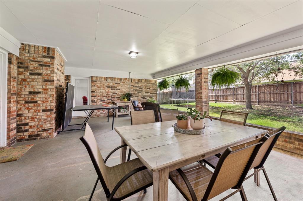 7113 Greenhill Trail Property Photo 1