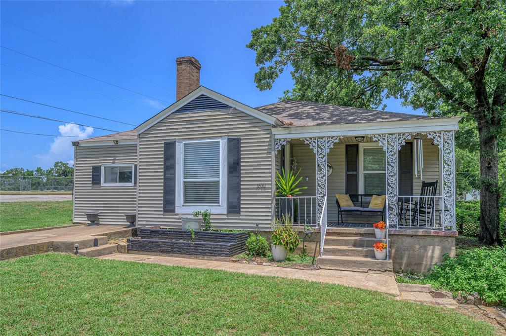 1531 W Main Street Property Photo 1