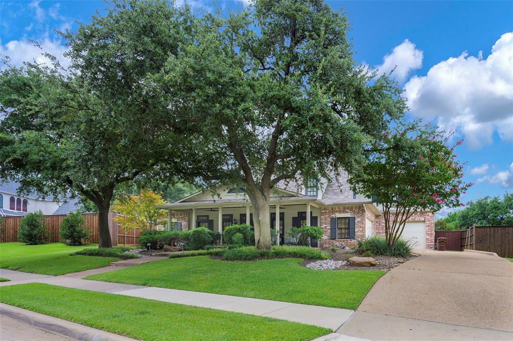 6520 Twin Oaks Drive Property Photo 1