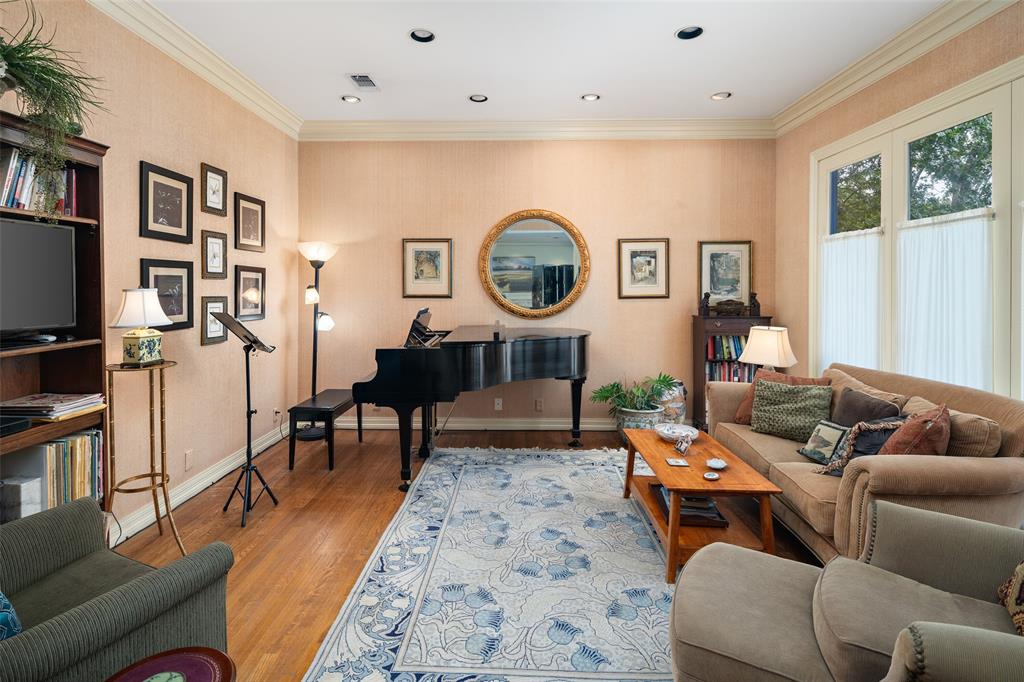 369 Panorama Circle Property Photo 6