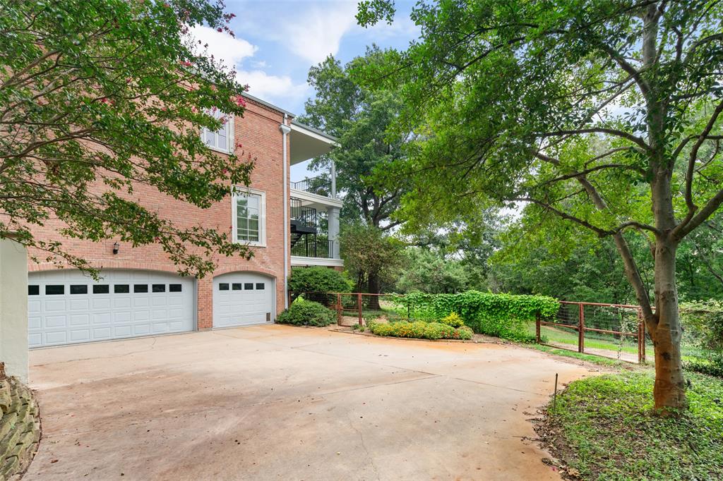 369 Panorama Circle Property Photo 37