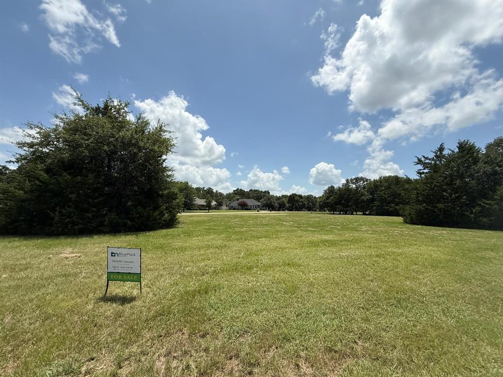 0000 Meandering Way Property Photo 1