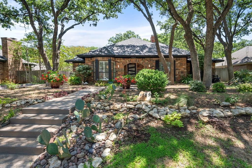 4505 Lake Park Drive Property Photo 1