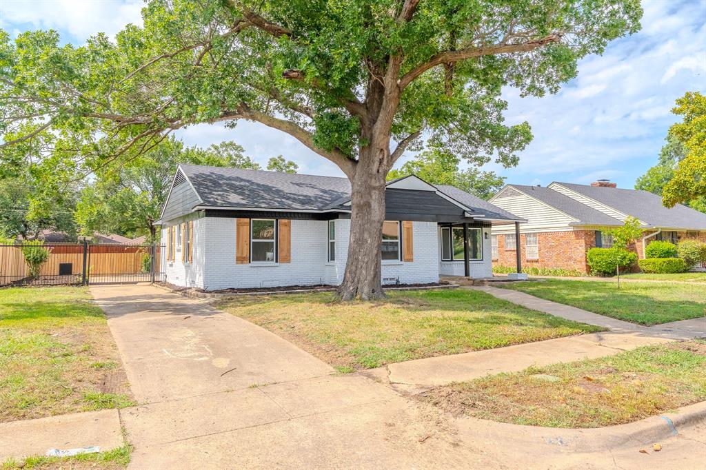 1516 Driftwood Drive
