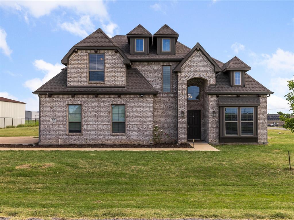 100 Fountain Grass Court Property Photo 1
