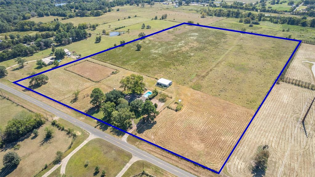 1860 Fm 2088 Property Photo 1