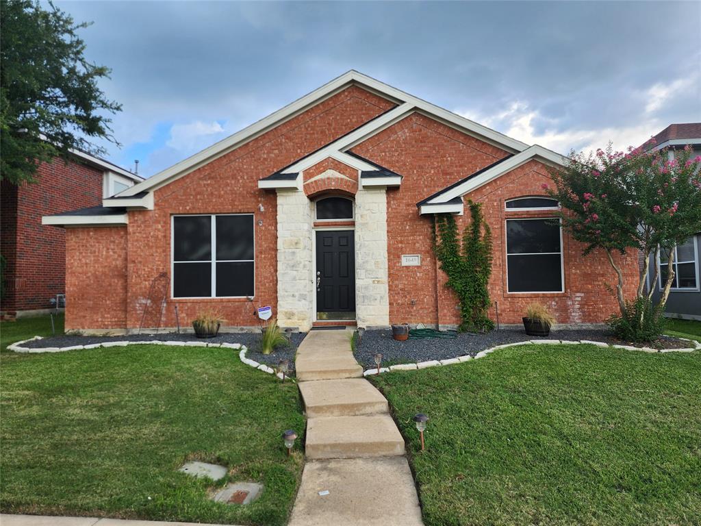 1649 Nightingale Drive Property Photo 1