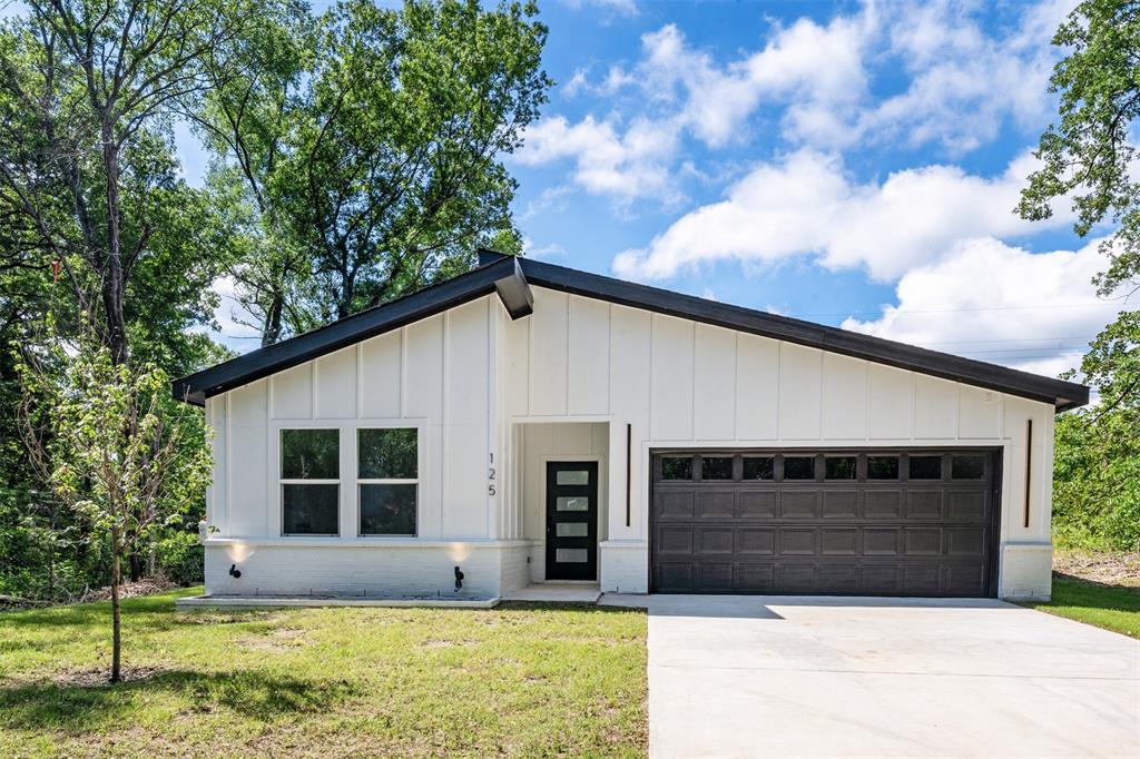 125 Bluebonnet Drive Property Photo 1