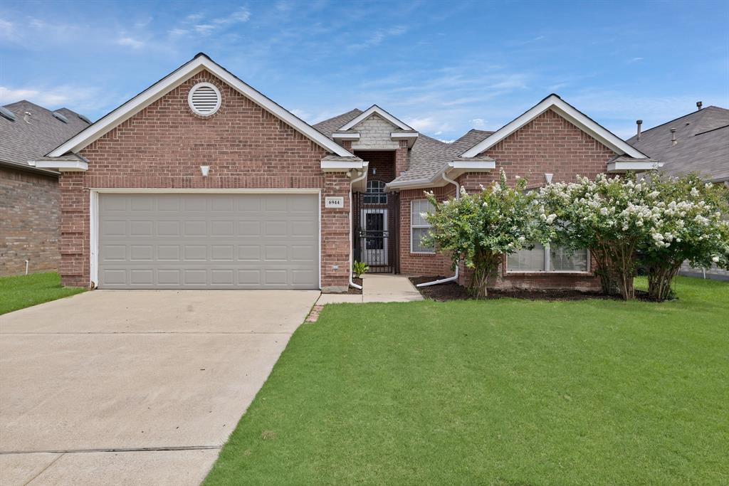 6944 Stockton Drive Property Photo 1