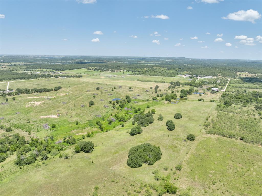 8 Sw Poteet Road Property Photo 7