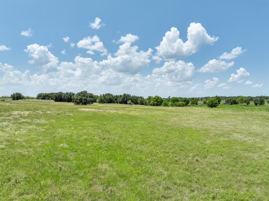 8 Sw Poteet Road Property Photo 9