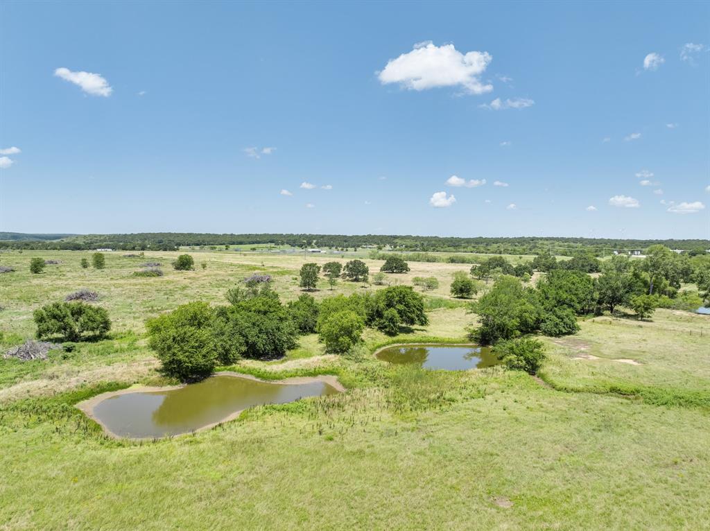 8 Sw Poteet Road Property Photo 10