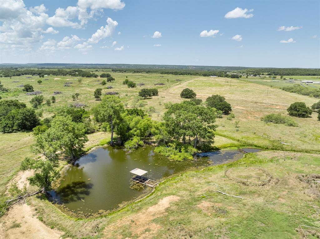8 Sw Poteet Road Property Photo 11