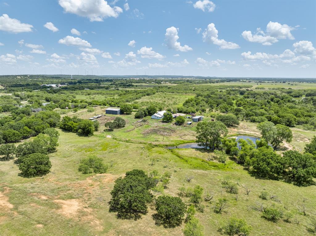 8 Sw Poteet Road Property Photo 15