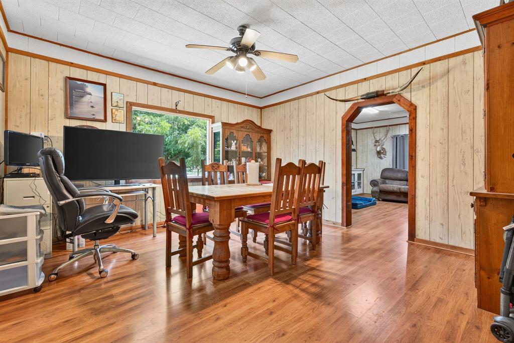 8 Sw Poteet Road Property Photo 28