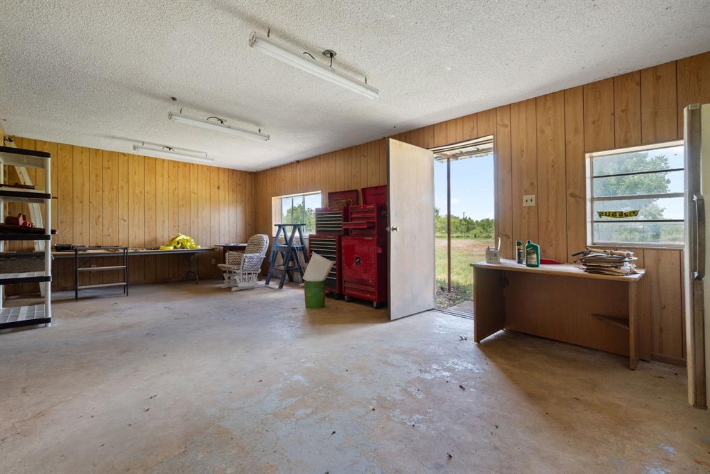 8 Sw Poteet Road Property Photo 39