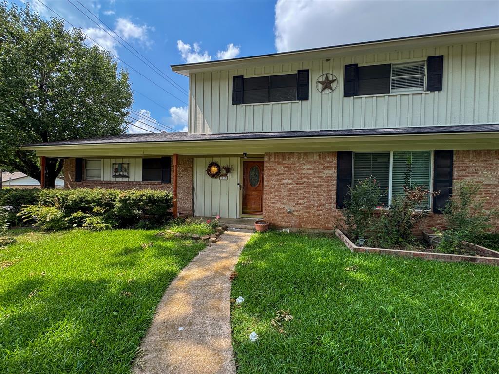 1213 Idlewood Drive Property Photo 1