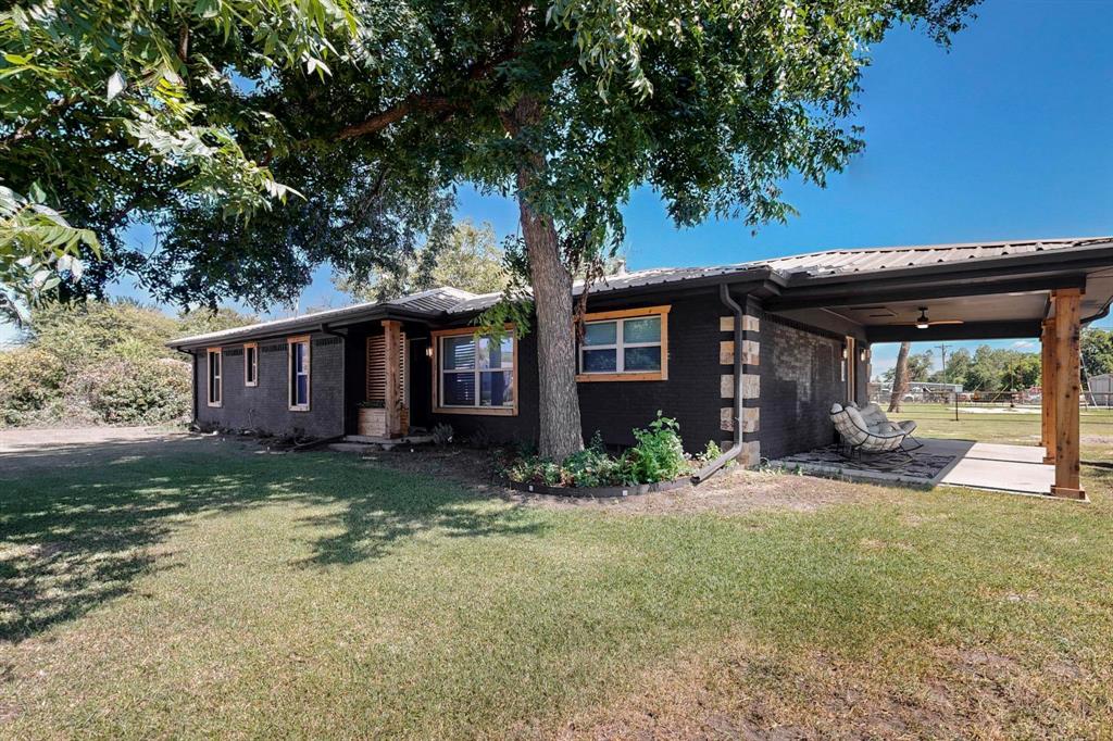 304 Arcadia Road Property Photo 1
