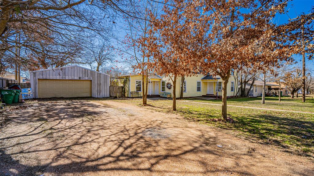 125 W Mesquite Street Property Photo 1