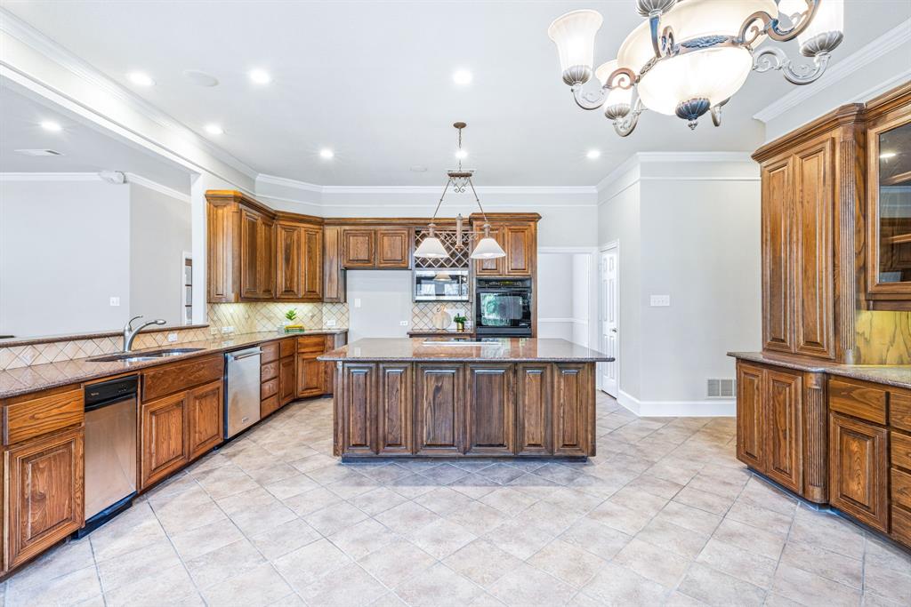 621 Alexandrite Drive Property Photo 10