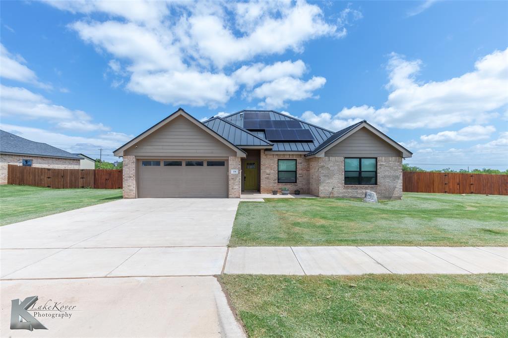 136 Cessna Court Property Photo 1