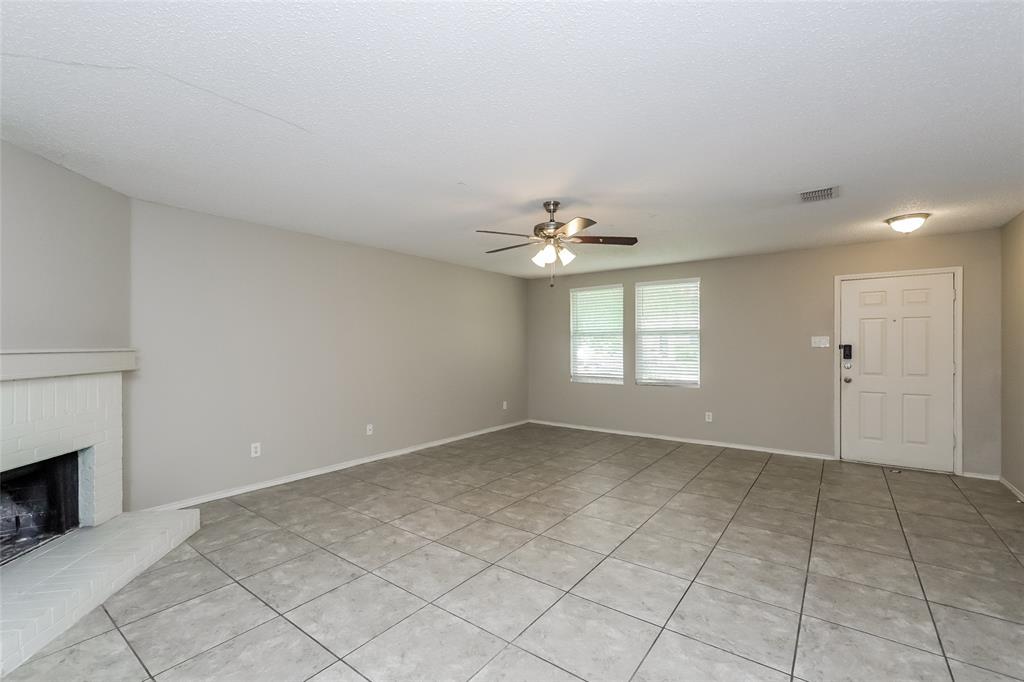 3908 Foxhound Lane Property Photo 3