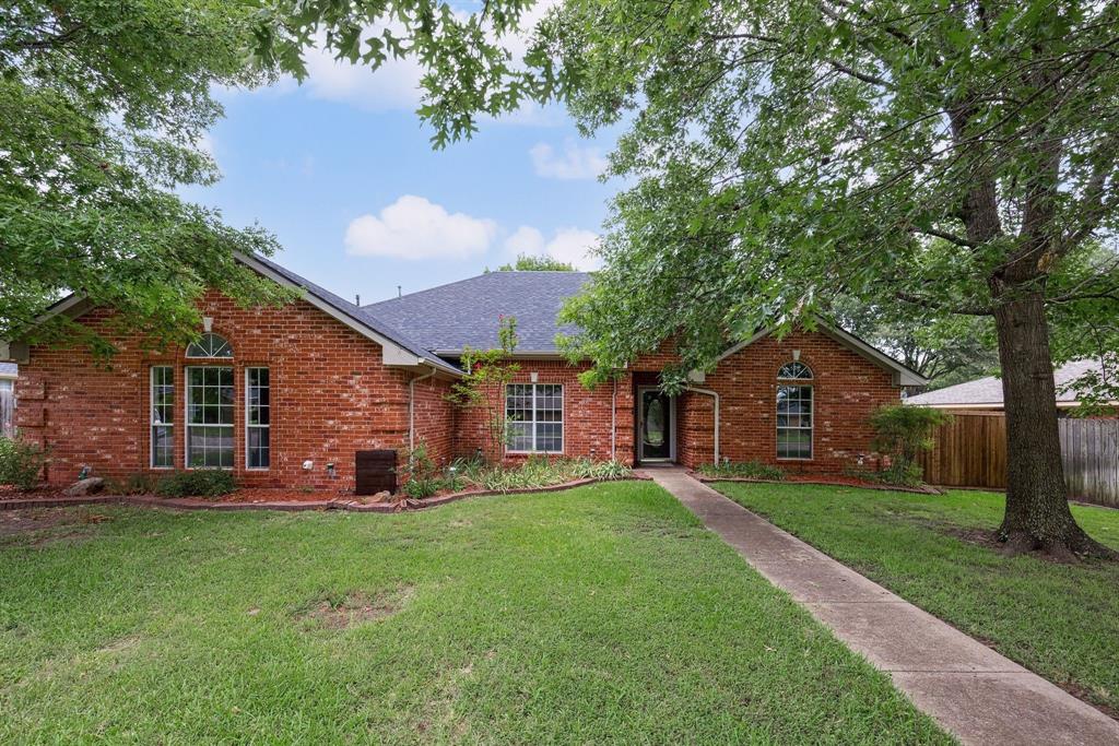 1102 Churchill Lane Property Photo 1