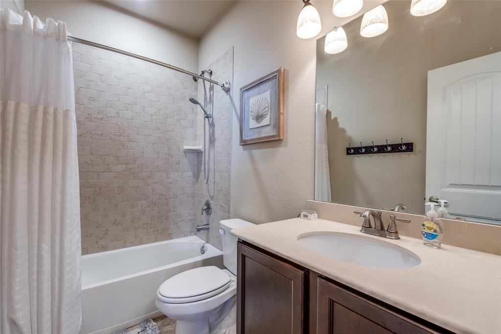 3302 Founders Way Property Photo 6