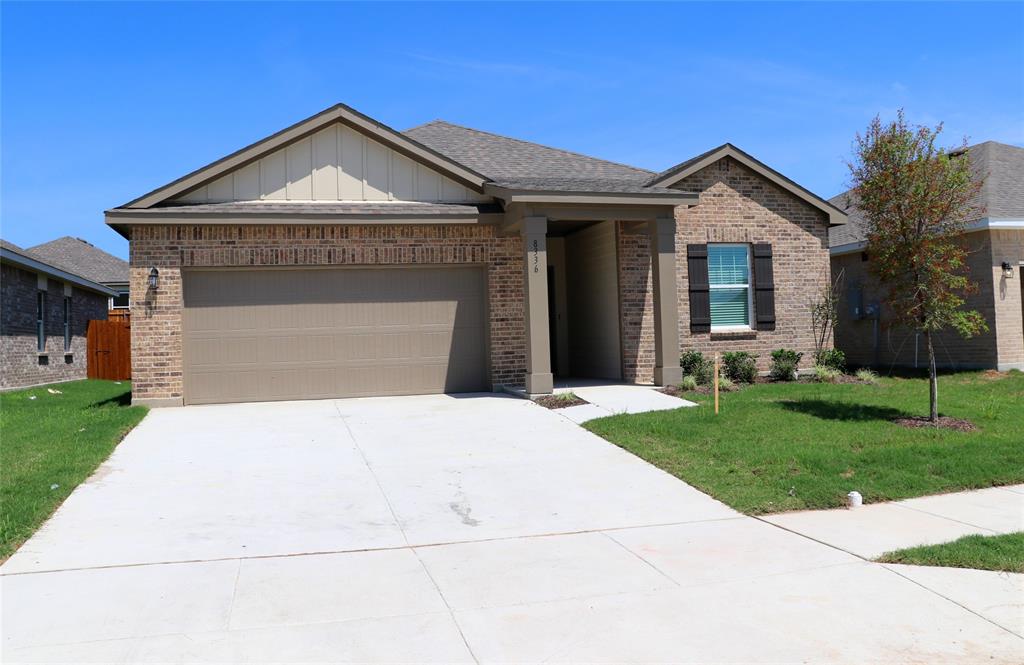 8336 Stovepipe Drive Property Photo 1