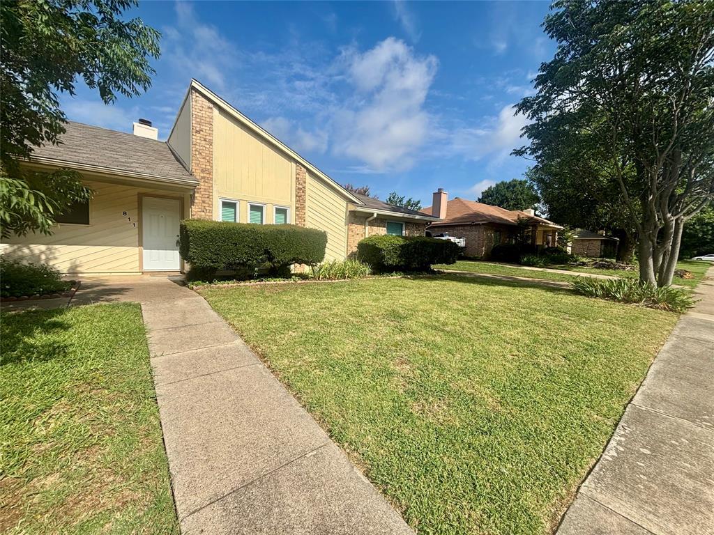 811 Midcreek Drive Property Photo 1