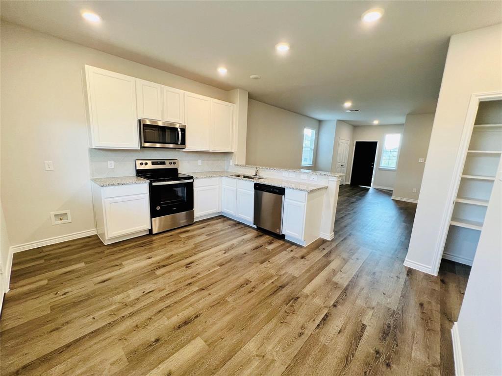 8324 White Pine Drive Property Photo 6