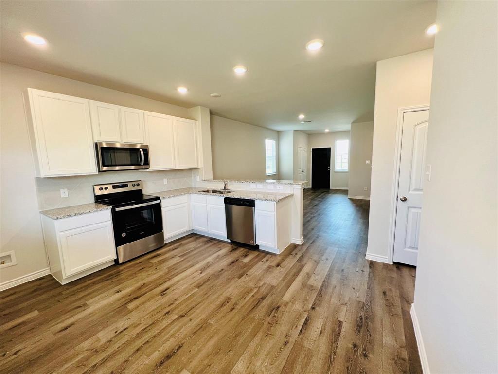 8324 White Pine Drive Property Photo 8