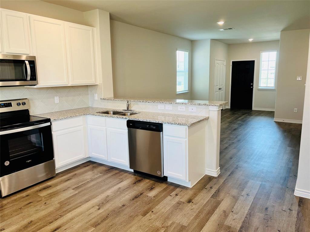 8324 White Pine Drive Property Photo 9