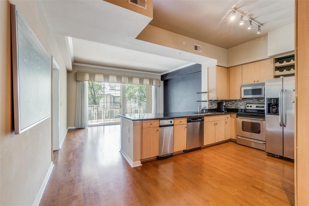3225 Turtle Creek Boulevard 230 Property Photo 1