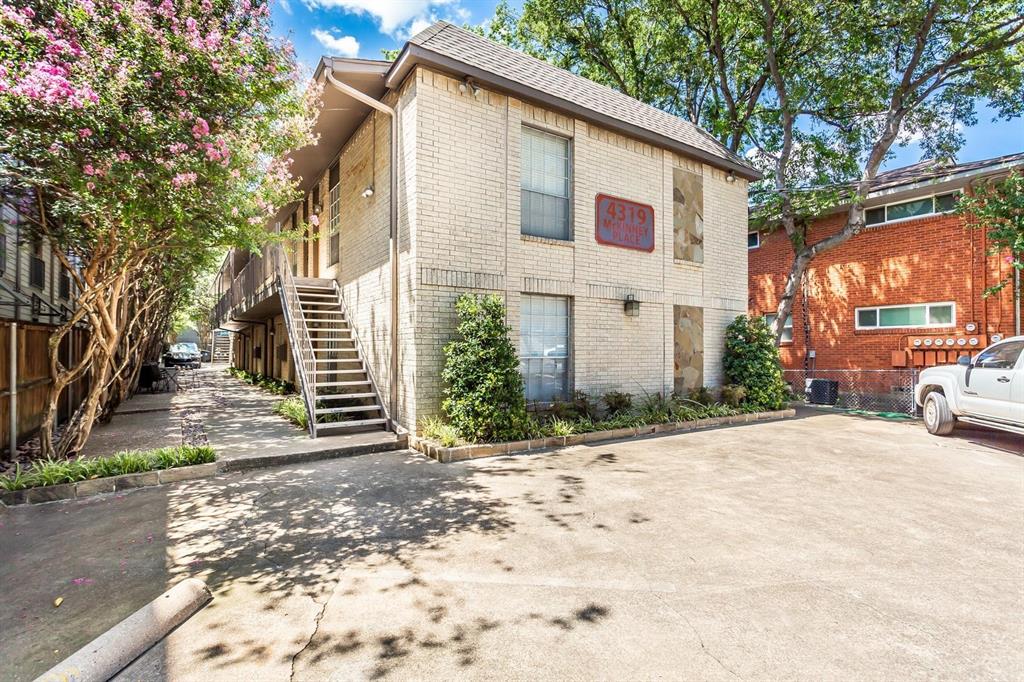 4319 Mckinney Avenue 205 Property Photo 1