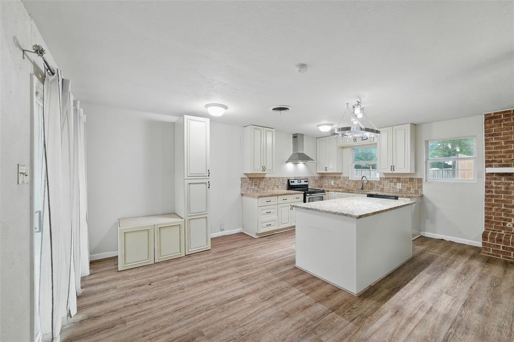 325 Belmont Street Property Photo 1