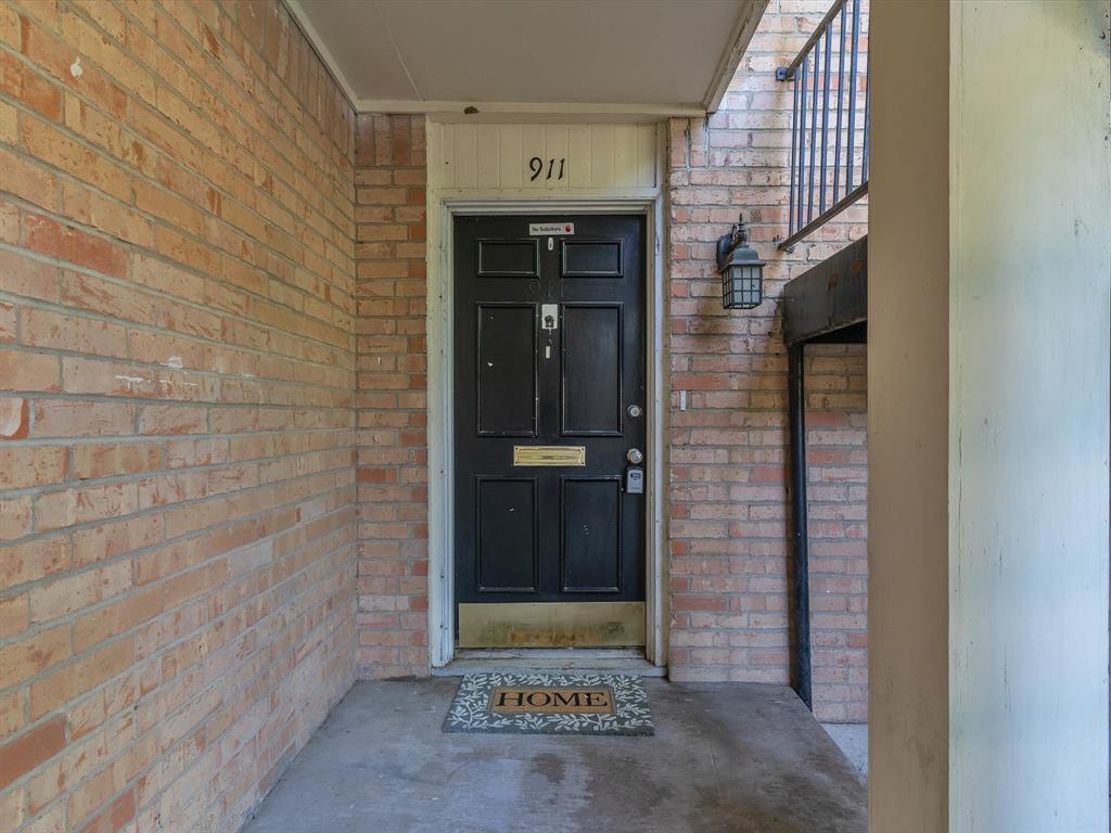 5053 Ridglea Lane 911 Property Photo 1